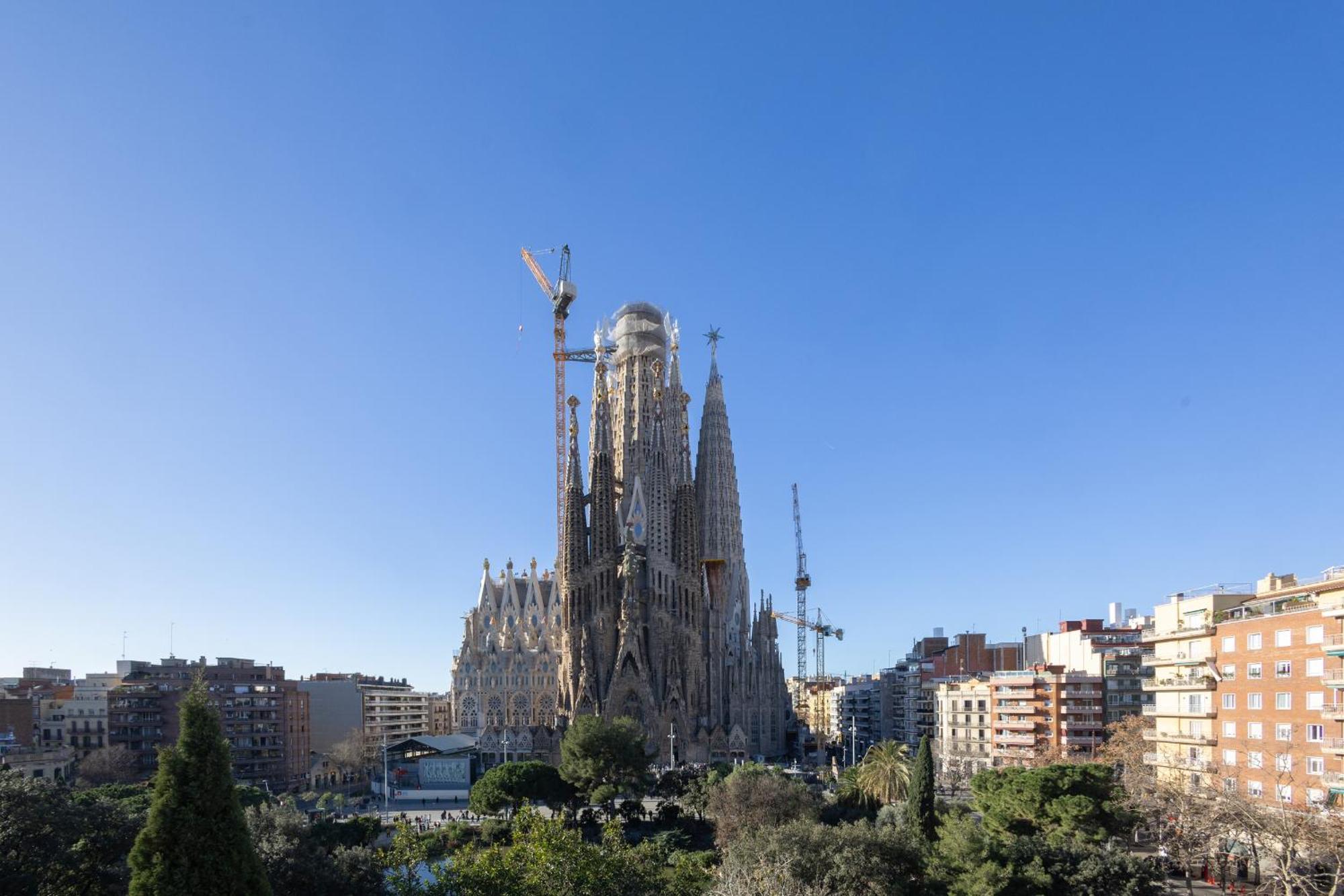 Housalia Sagrada Familia Views Barcelona Exterior foto